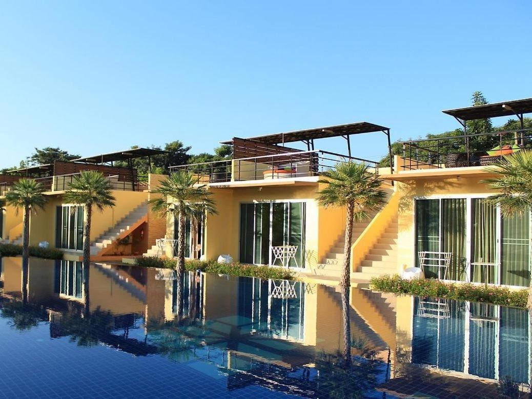 Bangkok.Grand.Resort Bang Bo Bagian luar foto