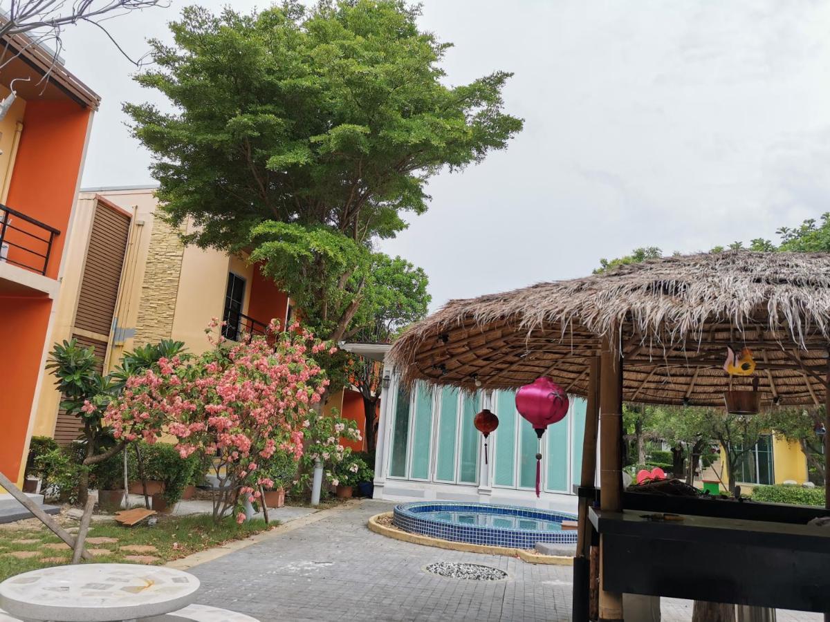 Bangkok.Grand.Resort Bang Bo Bagian luar foto