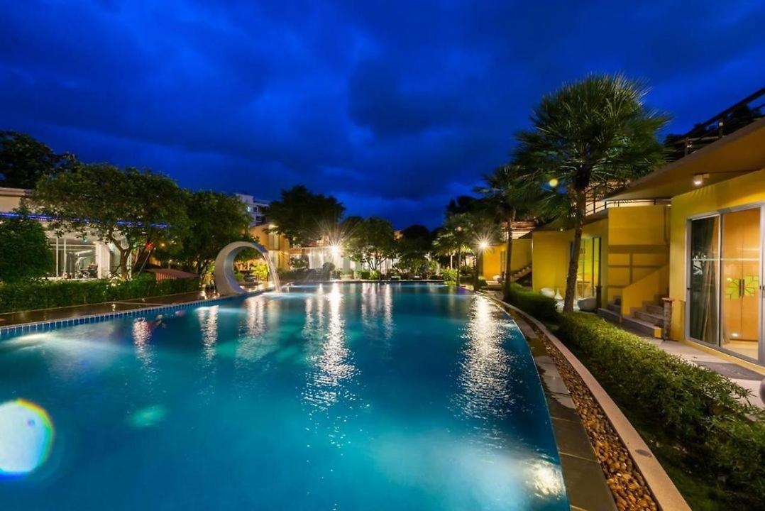 Bangkok.Grand.Resort Bang Bo Bagian luar foto